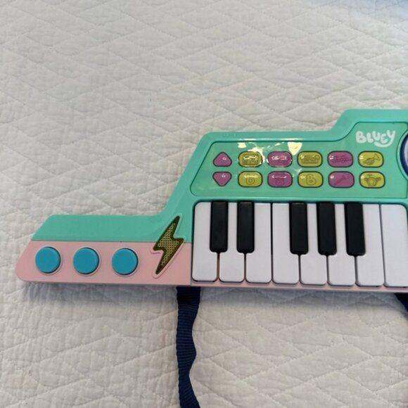 Colorful Musical Keyboard Guitar for Kids - Picture 4 of 10